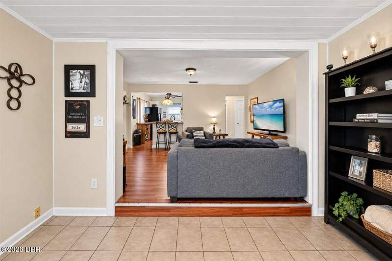 2 bedroom Single Family Residence at 158 Flomich Street, Lears, Holly Hill — photo 4