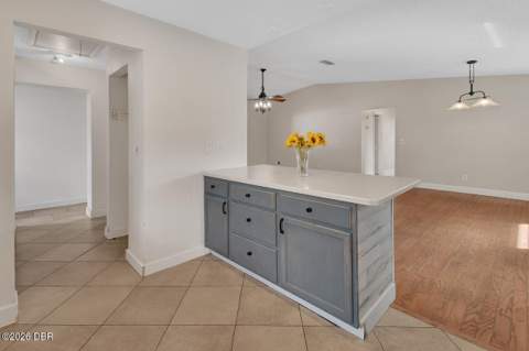 583 Cambridge Circle, South Daytona FL - photo 9 of 28