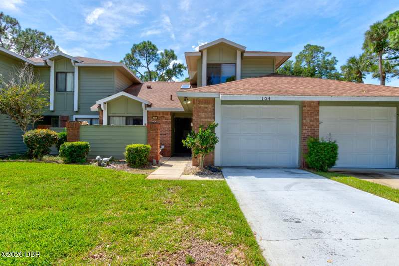 3 bedroom Townhouse at 104 Laughing Gull Court, Pelican Bay, Daytona Beach — photo 4