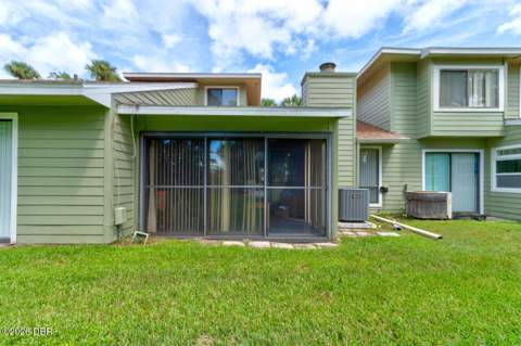 104 Laughing Gull Court, Daytona Beach FL - photo 7 of 24