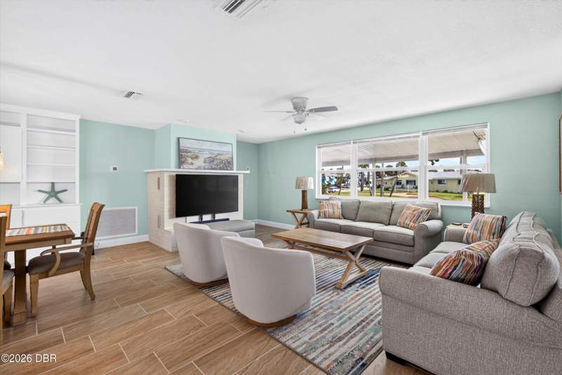 4 bedroom Single Family Residence at 341 Plaza Boulevard, Ortona, Daytona Beach — photo 3