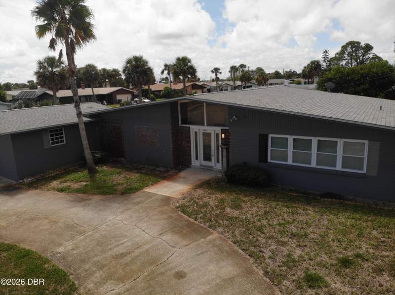 4 bedroom Single Family Residence at 3001 N Oleander Avenue, Not In Subdivision, Daytona Beach — photo 2