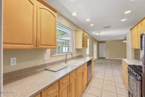 10 Brookside Drive, Ormond Beach FL - photo 10 of 35