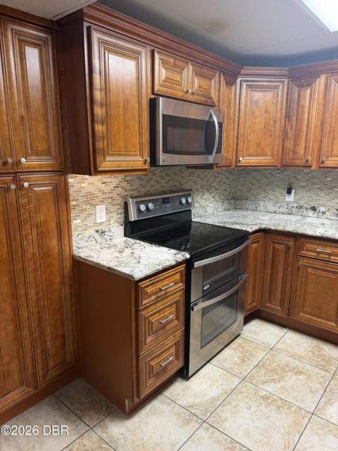 935 N Halifax Avenue #402, Daytona Beach FL - photo 7 of 44