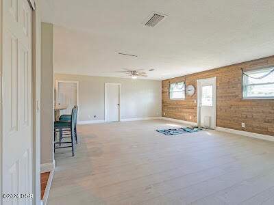2601 S Peninsula Drive, Daytona Beach FL - photo 14 of 37