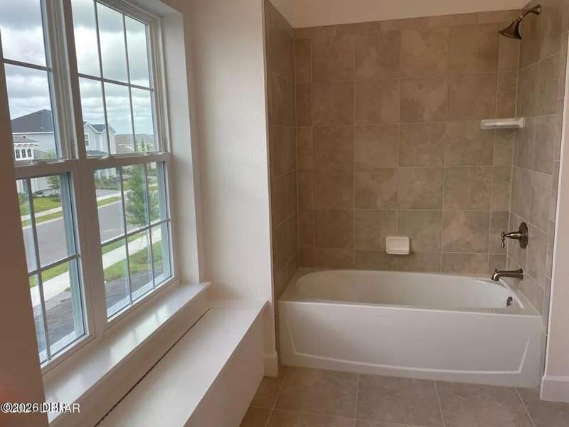 5 bedroom Single Family Residence at 152 Azure Mist Way, Mosaic, Daytona Beach — photo 4