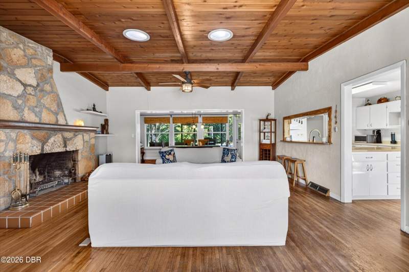 2 bedroom Single Family Residence at 330 Coquina Avenue, Tomoka Estates, Ormond Beach — photo 3
