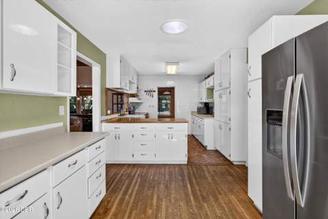 330 Coquina Avenue, Ormond Beach FL - photo 24 of 85