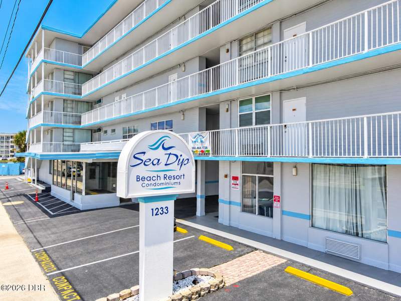 0 bedroom Condotel at 1233 S Atlantic Avenue #5270, Sea Dip Resort, Daytona Beach — photo 2