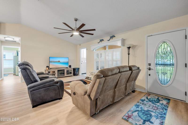 3 bedroom Single Family Residence at 404 Turnbull Bay Road, Not In Subdivision, New Smyrna Beach — photo 4