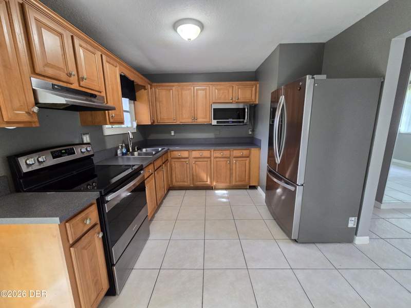 3 bedroom Single Family Residence at 2022 Brian Avenue, Brentwood Park, South Daytona — photo 2