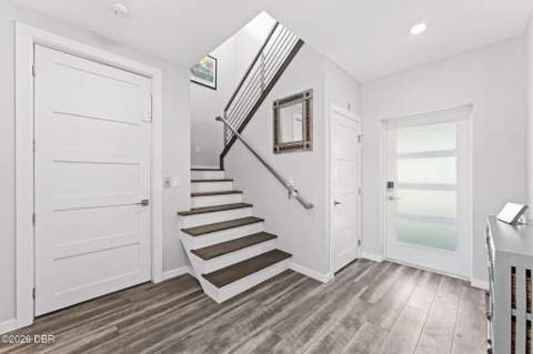 429 Columbus Avenue, New Smyrna Beach FL - photo 8 of 60