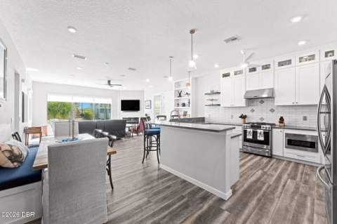 429 Columbus Avenue, New Smyrna Beach FL - photo 15 of 60