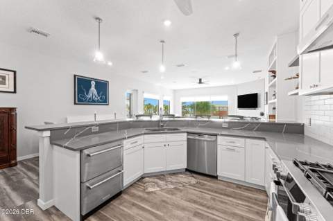 429 Columbus Avenue, New Smyrna Beach FL - photo 17 of 60