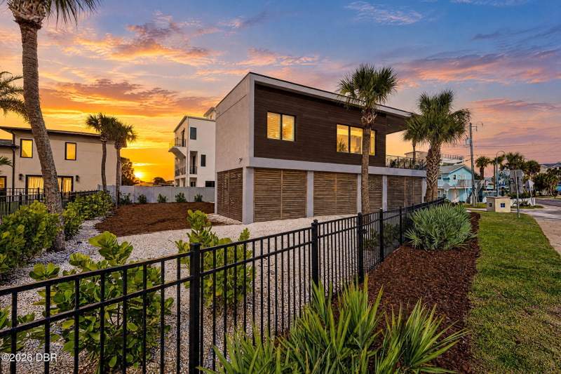 3 bedroom Single Family Residence at 429 Columbus Avenue, Cooper, New Smyrna Beach — photo 2