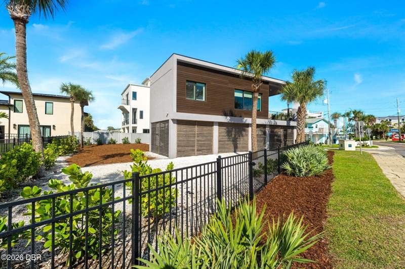 3 bedroom Single Family Residence at 429 Columbus Avenue, Cooper, New Smyrna Beach — photo 4