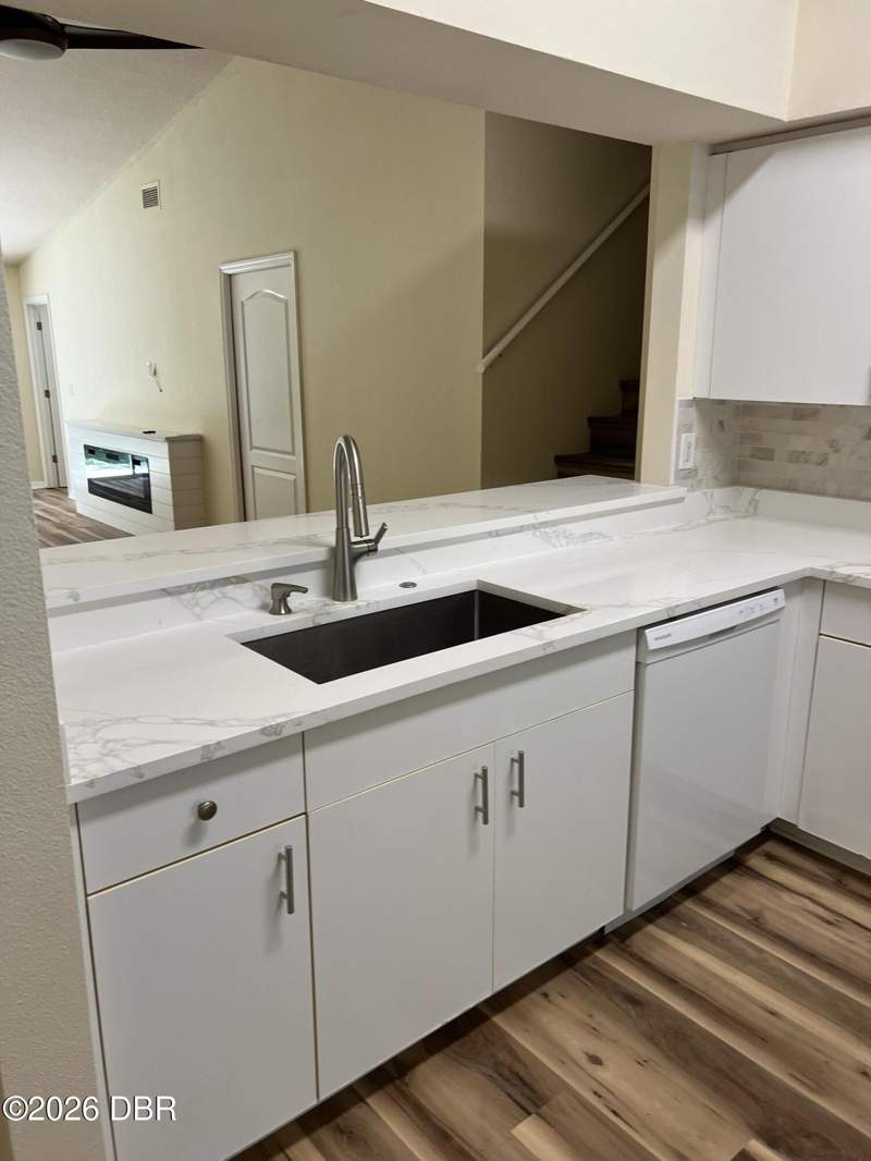 3 bedroom Townhouse at 1018 N Grand Hickory Circle, Grand Oaks, Holly Hill — photo 5