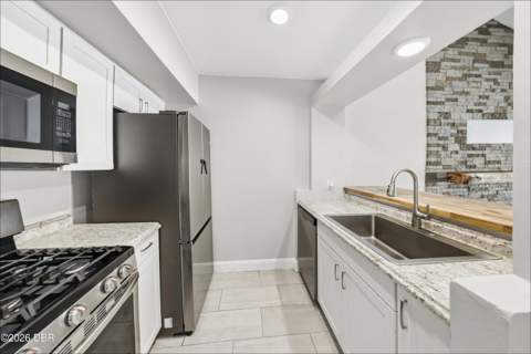 101 N Hill Avenue #Unit 2, DeLand FL - photo 6 of 16