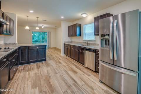 421 Champion Ridge Drive, Daytona Beach FL - photo 7 of 41