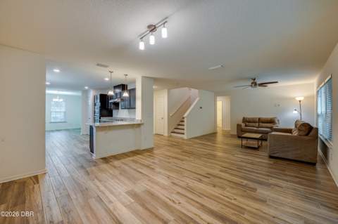 421 Champion Ridge Drive, Daytona Beach FL - photo 9 of 41