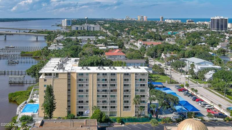 1 bedroom Condominium at 145 N Halifax Avenue #502, Harbor View Condo, Daytona Beach — photo 4