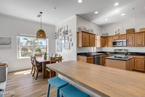 530 Esther Street, New Smyrna Beach FL - photo 16 of 88