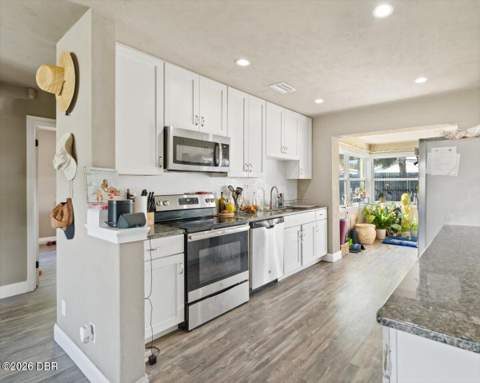 46 Seaside Drive, Ormond Beach FL - photo 12 of 52