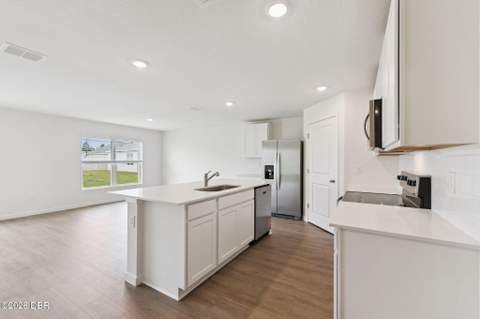 142 Heirloom Drive, Ormond Beach FL - photo 7 of 23