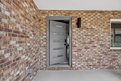 22 Emerald Circle, Ormond Beach FL - photo 14 of 63