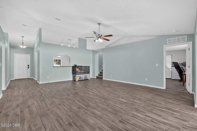 5 bedroom Single Family Residence at 18 Wheeling Lane, Palm Coast Sec 23, Palm Coast — photo 3