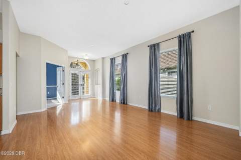 110 Jubilee Circle, Daytona Beach FL - photo 10 of 54