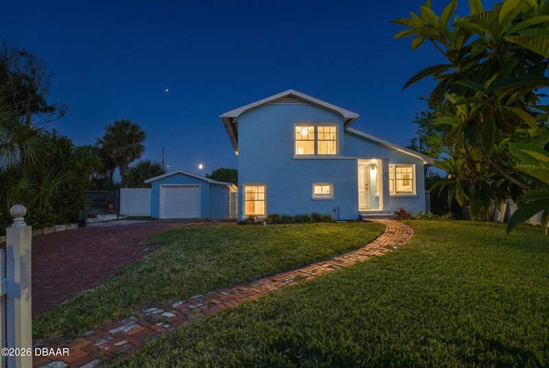 3 bedroom Single Family Residence at 405 Wisteria Road, Ocean Dunes, Daytona Beach — photo 3