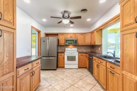 879 W Coquina Drive, Daytona Beach FL - photo 15 of 42