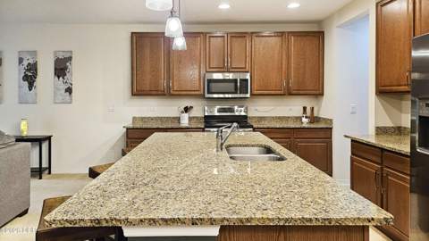 104 Fountain Lake Boulevard, Daytona Beach FL - photo 8 of 27
