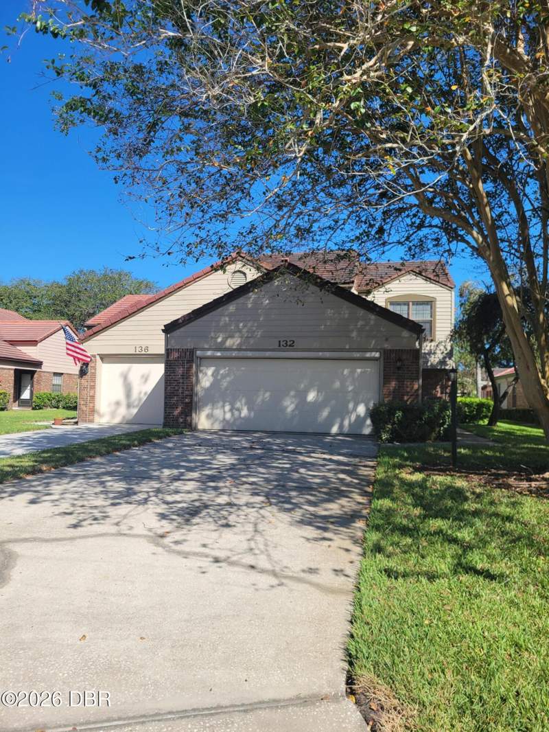 3 bedroom Townhouse at 132 Bermuda Petrel Court, Pelican Bay, Daytona Beach — photo 2