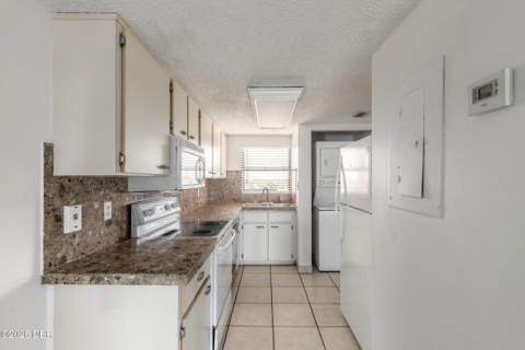 2390 Ocean Shore Boulevard #4020, Ormond Beach FL - photo 7 of 29