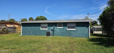 904 Derbyshire Road, Daytona Beach FL - photo 6 of 7