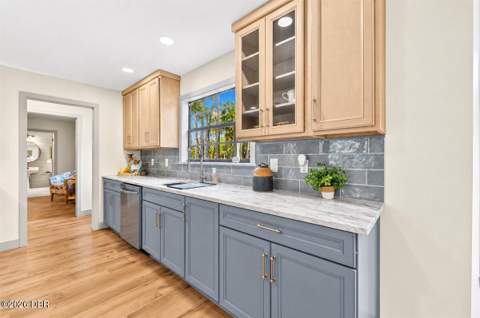 509 Pelican Bay Drive, Daytona Beach FL - photo 17 of 83