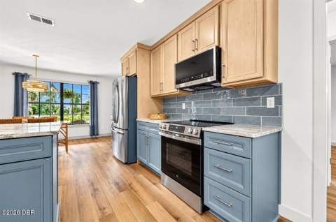 509 Pelican Bay Drive, Daytona Beach FL - photo 18 of 83