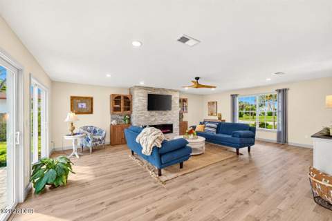 509 Pelican Bay Drive, Daytona Beach FL - photo 23 of 83