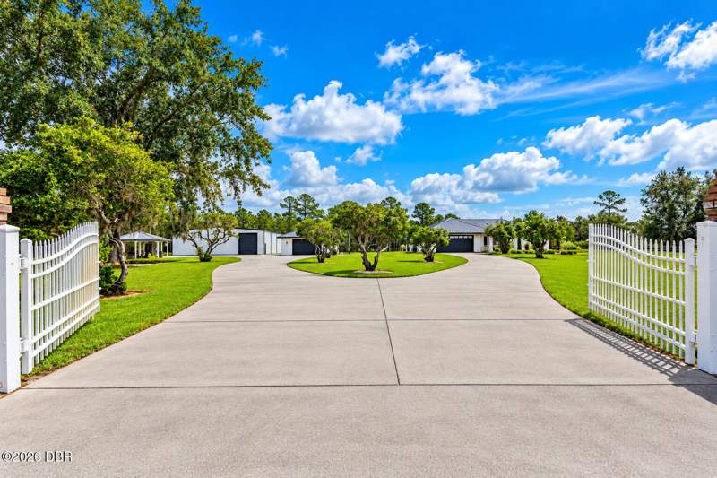 4 bedroom Single Family Residence at 4160 Saddle Club Drive, Saddle Club Estates, New Smyrna Beach — photo 3