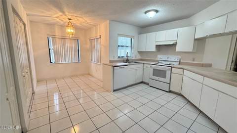 29 White Deer Lane, Palm Coast FL - photo 6 of 41