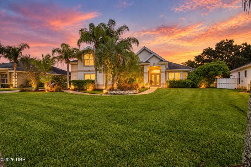 4 bedroom Single Family Residence at 6101 Sanctuary Garden Boulevard, Sanctuary On Spruce Creek, Port Orange — photo 2