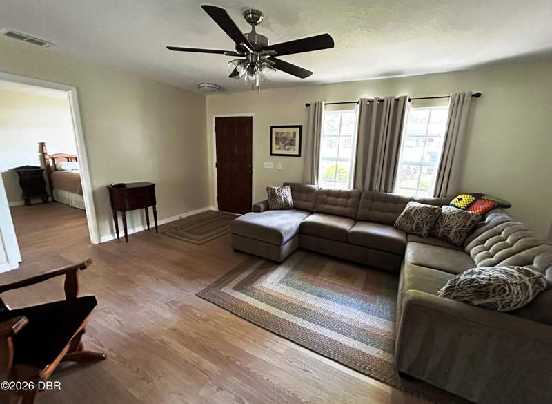 3 bedroom Single Family Residence at 700 Swarthmore Road, Not on the List, DeLand — photo 4