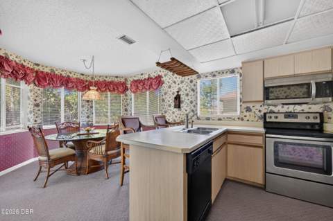 10 Wedgewood Lane, Palm Coast FL - photo 10 of 22
