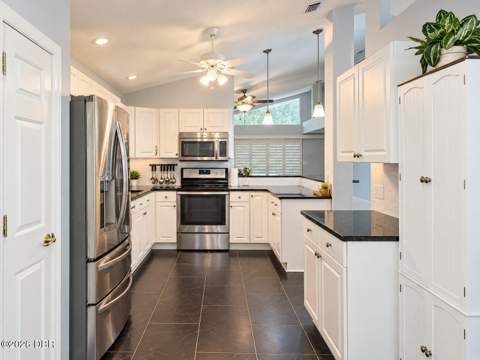 6 Oak Village Drive, Ormond Beach FL - photo 14 of 44