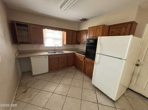 504 N Ridgewood Avenue, Ormond Beach FL - photo 9 of 15