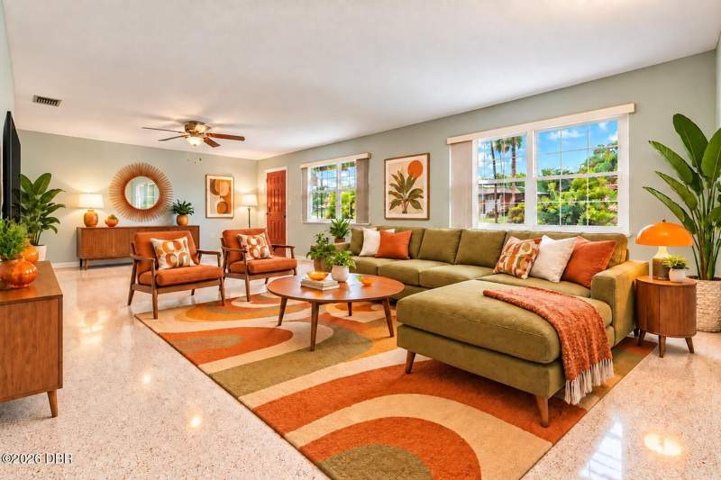 2 bedroom Single Family Residence at 1002 Thunderbird Drive, Beverly Hills, Daytona Beach — photo 3