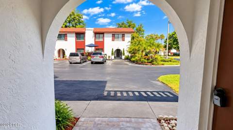2086 Oak Meadow Circle, South Daytona FL - photo 20 of 27