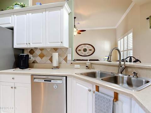 4 Acanthus Circle, Ormond Beach FL - photo 18 of 72